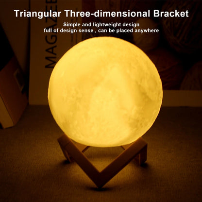 Lámpara de noche en forma de luna con base de madera – 8 cm